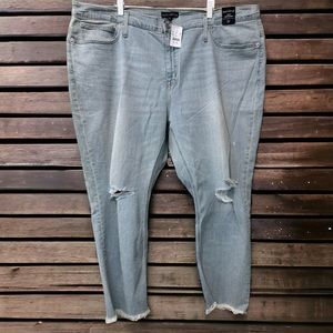 J. Crew Mercantile Slim Boyfriend Jeans